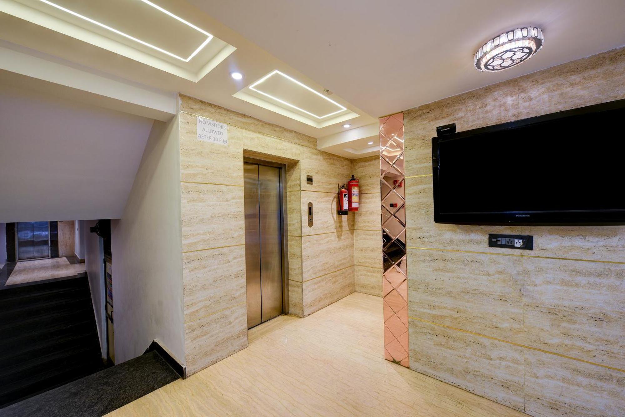 Hotel Sohana Palace Near New Delhi Railway Satation Nova Deli Exterior foto